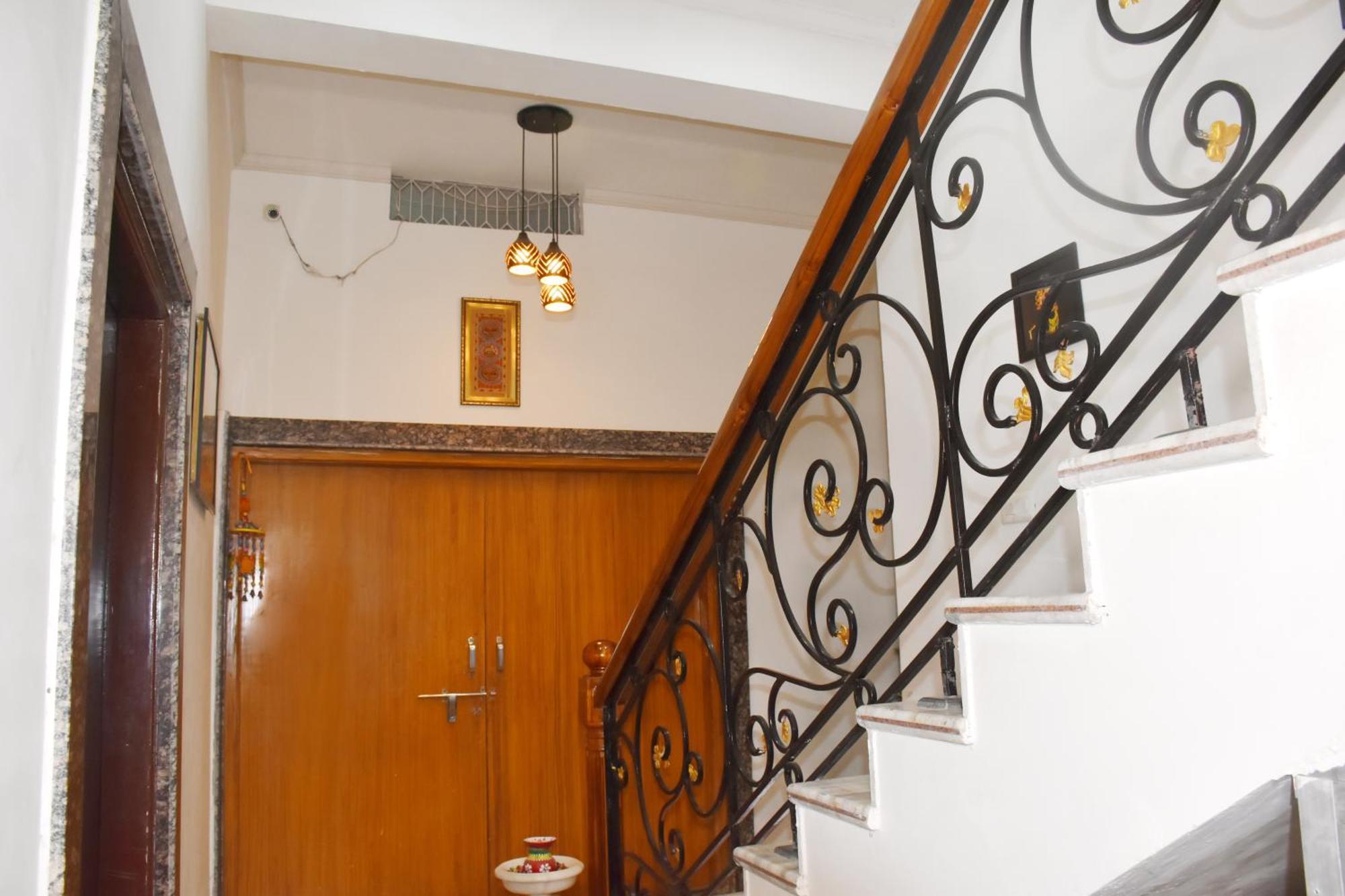 Ramaya Home Stay Varanasi Bagian luar foto