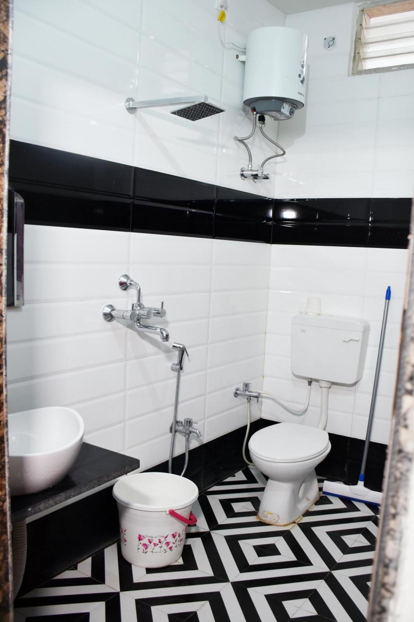 Ramaya Home Stay Varanasi Bagian luar foto