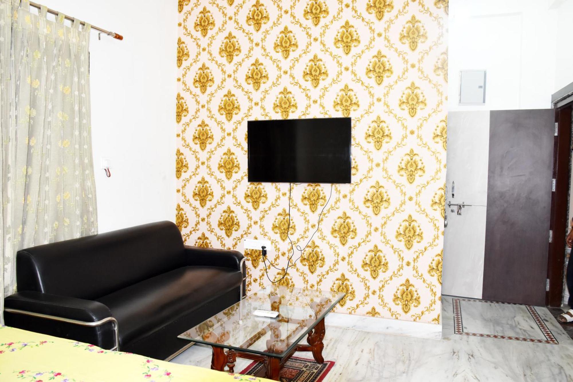Ramaya Home Stay Varanasi Bagian luar foto