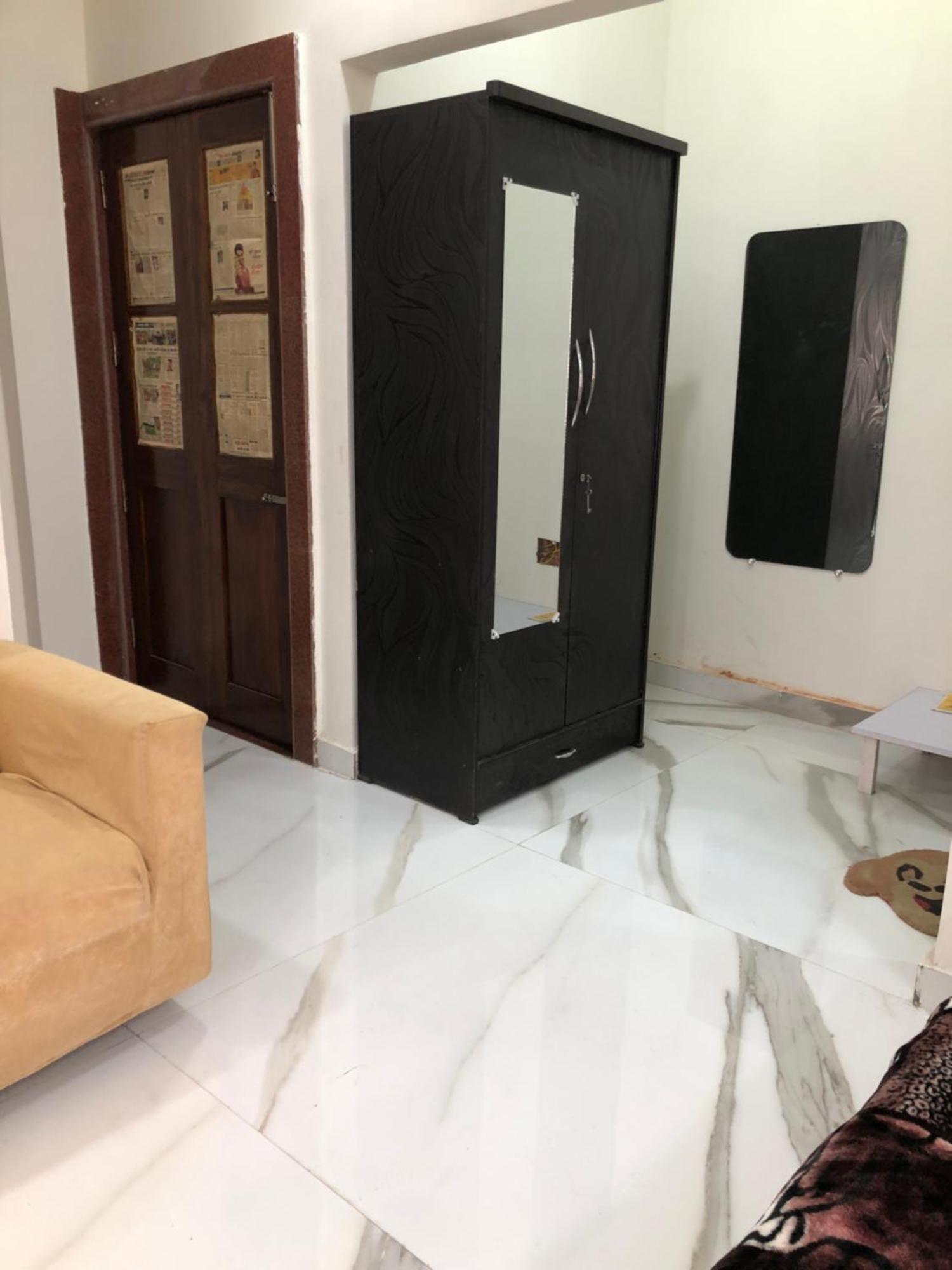 Ramaya Home Stay Varanasi Bagian luar foto