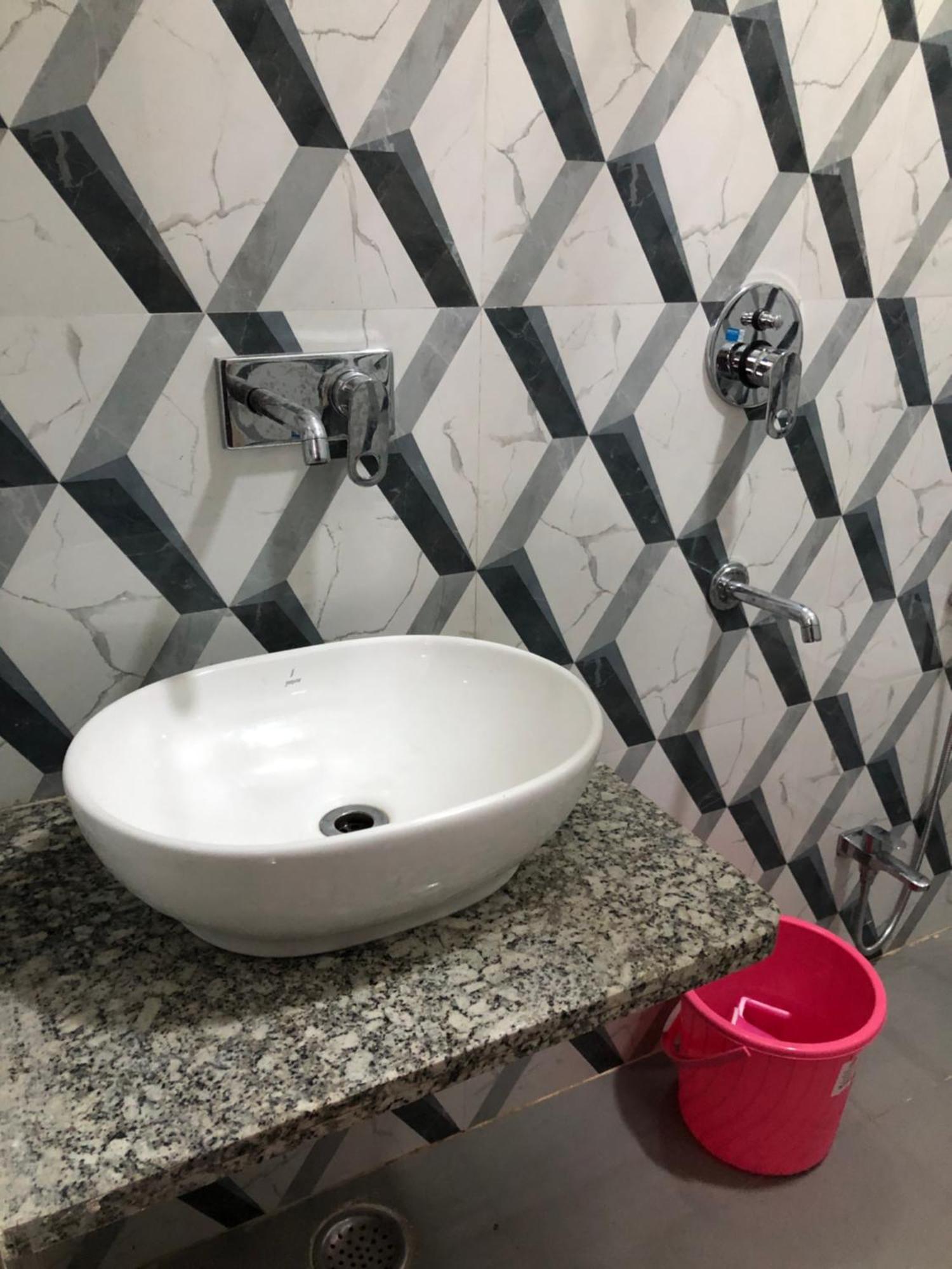 Ramaya Home Stay Varanasi Bagian luar foto